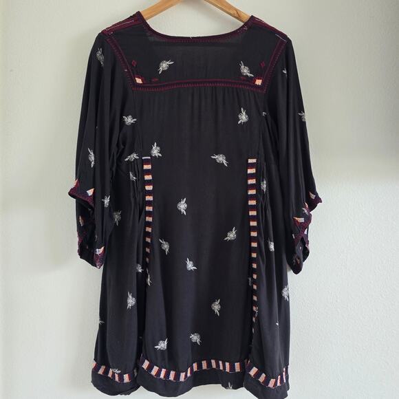 Free People Tulum Embroidered Mini Boho Dress Tunic Size XS Black 3/4 Sleeve - Picture 5 of 10